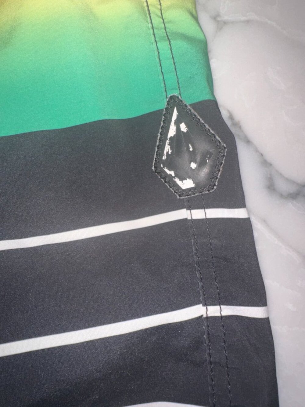 Volcom Mod-Tech Boardshorts - Picture 4 of 6